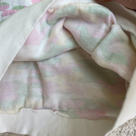 Disney Minnie Mouse Camo Pullover Hoodie Women M Graphic Fleece Preppy Travel - Picture 4 of 7